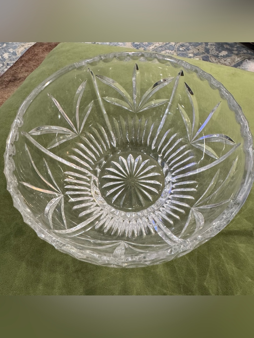 Atlantis Crystal LAKE GEORGE 8" Round Bowl Fan Cut(Chartres)  EXCELLENT
